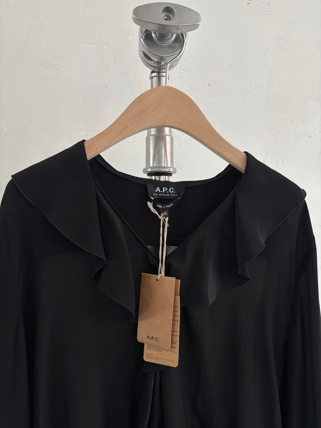 A.P.C. 아페쎄 실크 블랙 프릴 블라우스 셔츠 상품이미지2