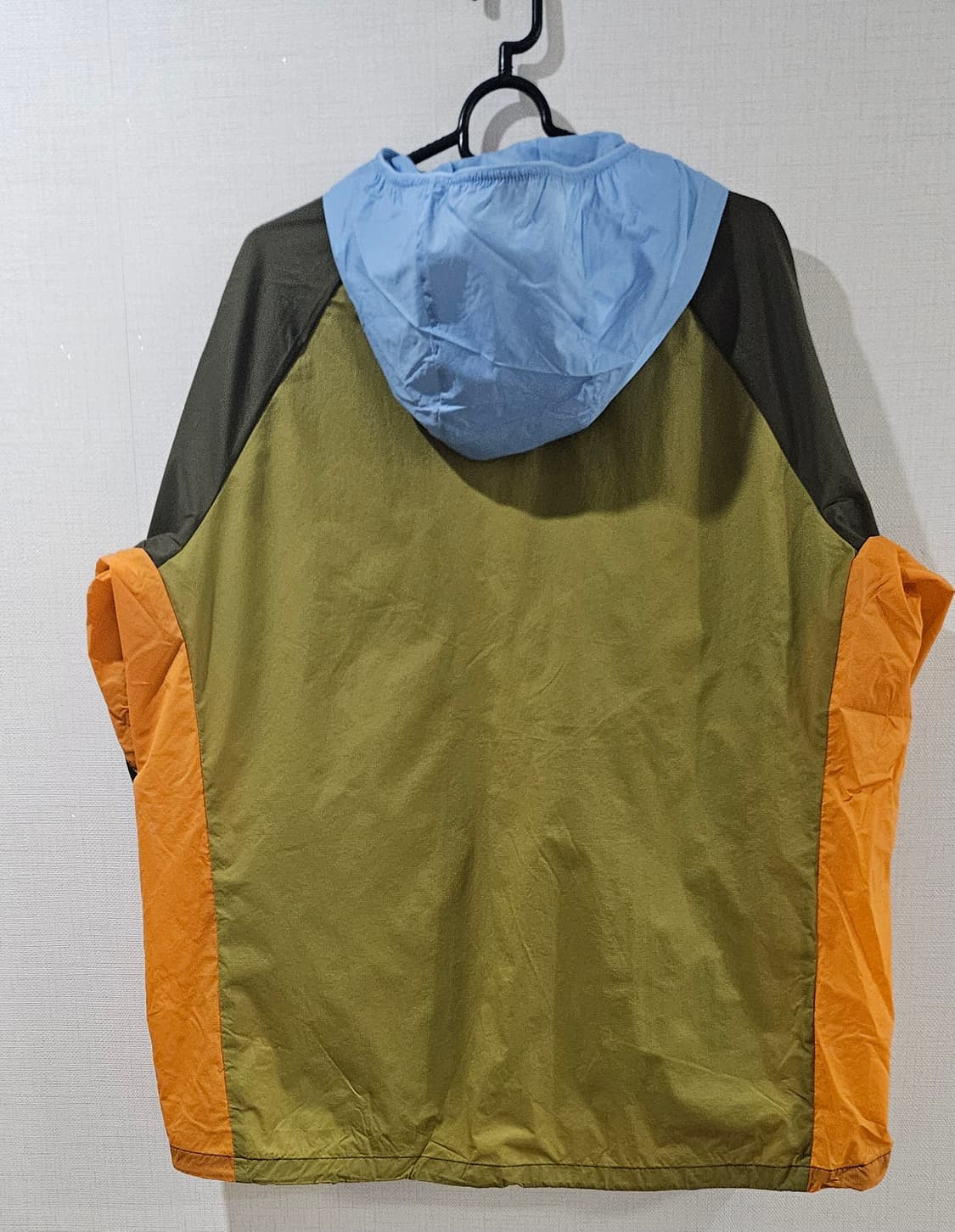 (새상품)유니클로 마르니 컬러블록 바람막이 XL 사이즈 상품이미지2