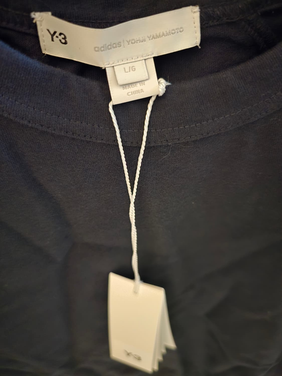Y3 오버핏 반팔셔츠 L사이즈입니다 상품이미지6