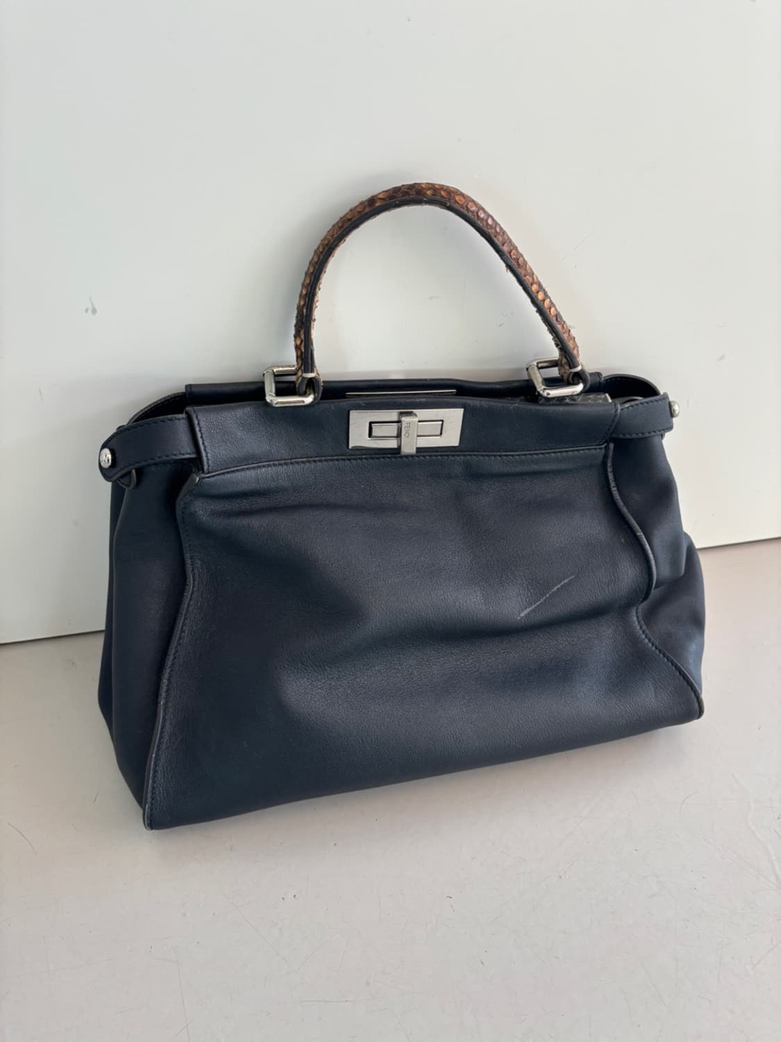 Vintage Fendi Leather Bag 상품이미지2