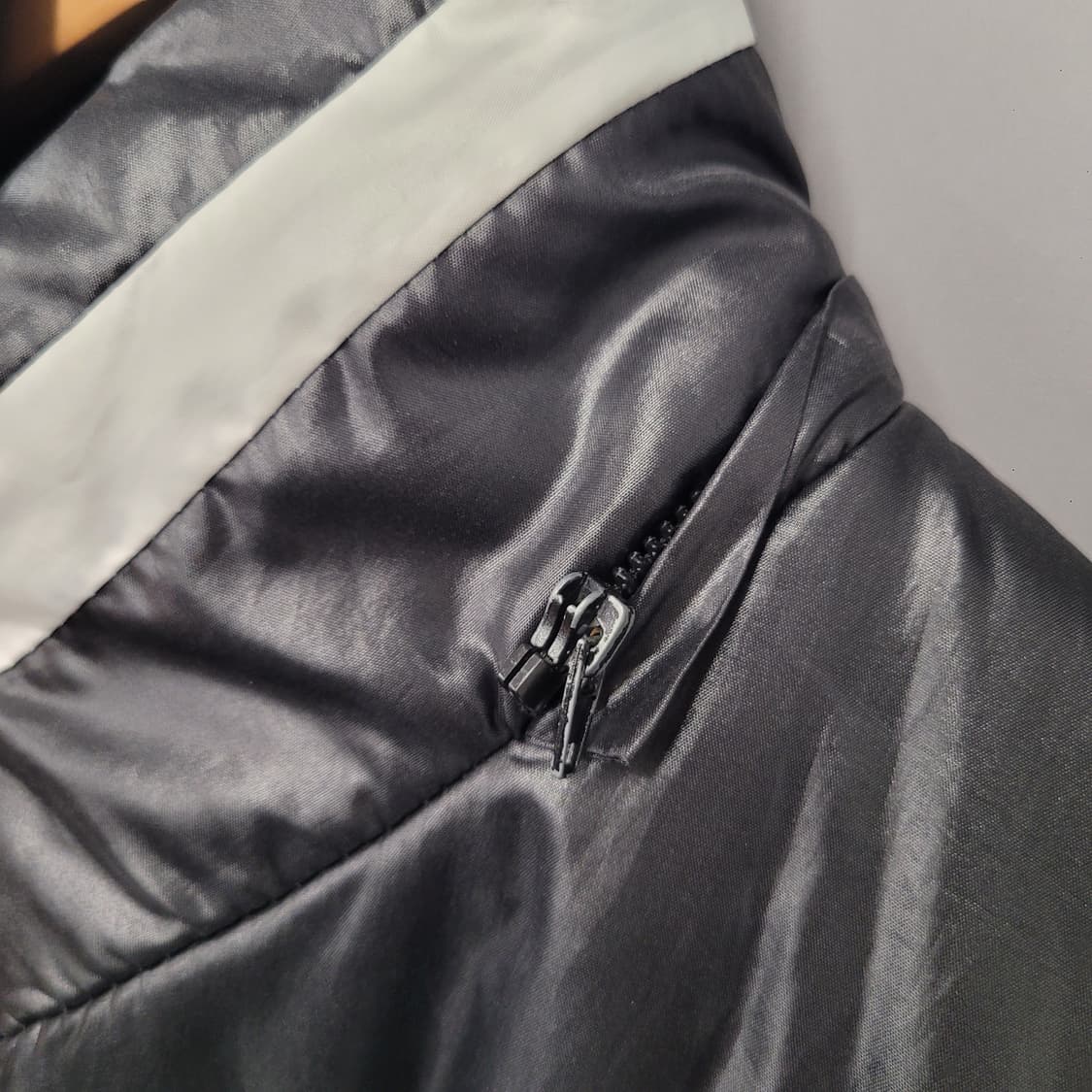 아디다스 00's 아치로고 퀼팅 패딩 자켓 블랙 상품이미지5