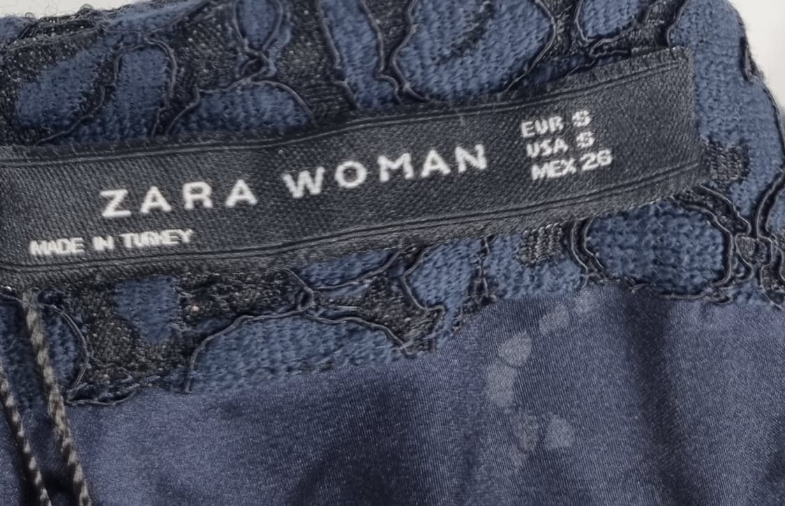 새상품) S ) 자라 네이비 레이스 스커트 상품이미지3