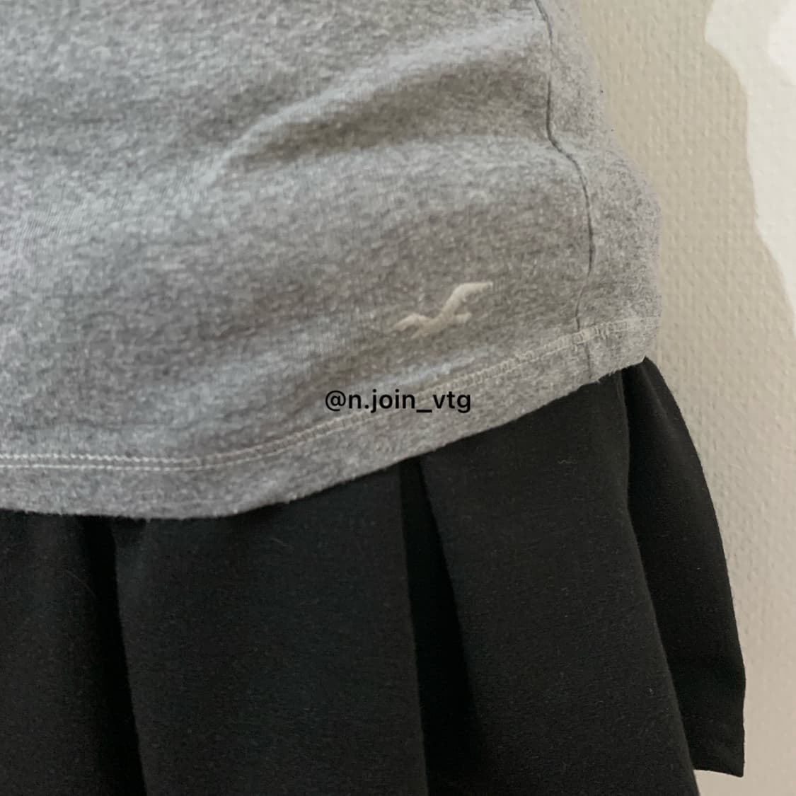 홀리스터 그레이 슬리브리스 탱크 탑 상품이미지2