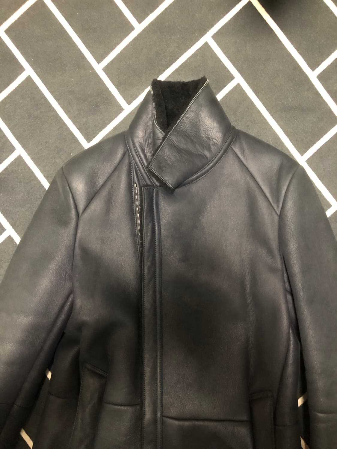 (횡재가)솔리드옴므 리얼무스탕 /몽클레어 스톤 발망 프라다 톰브라운타임 상품이미지5