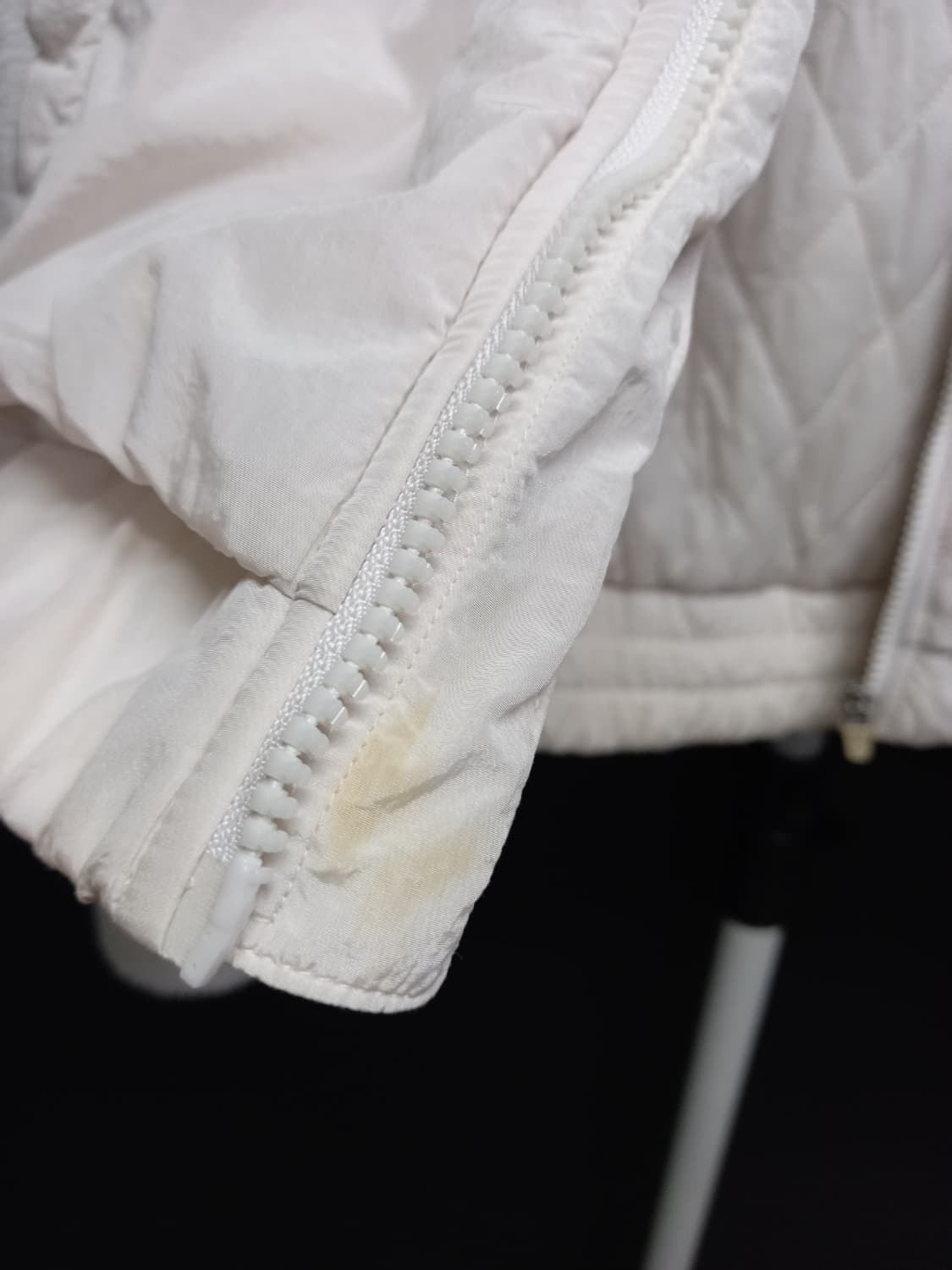 데상트 추동 부클비숑 누빔점퍼 55.44 상품이미지6