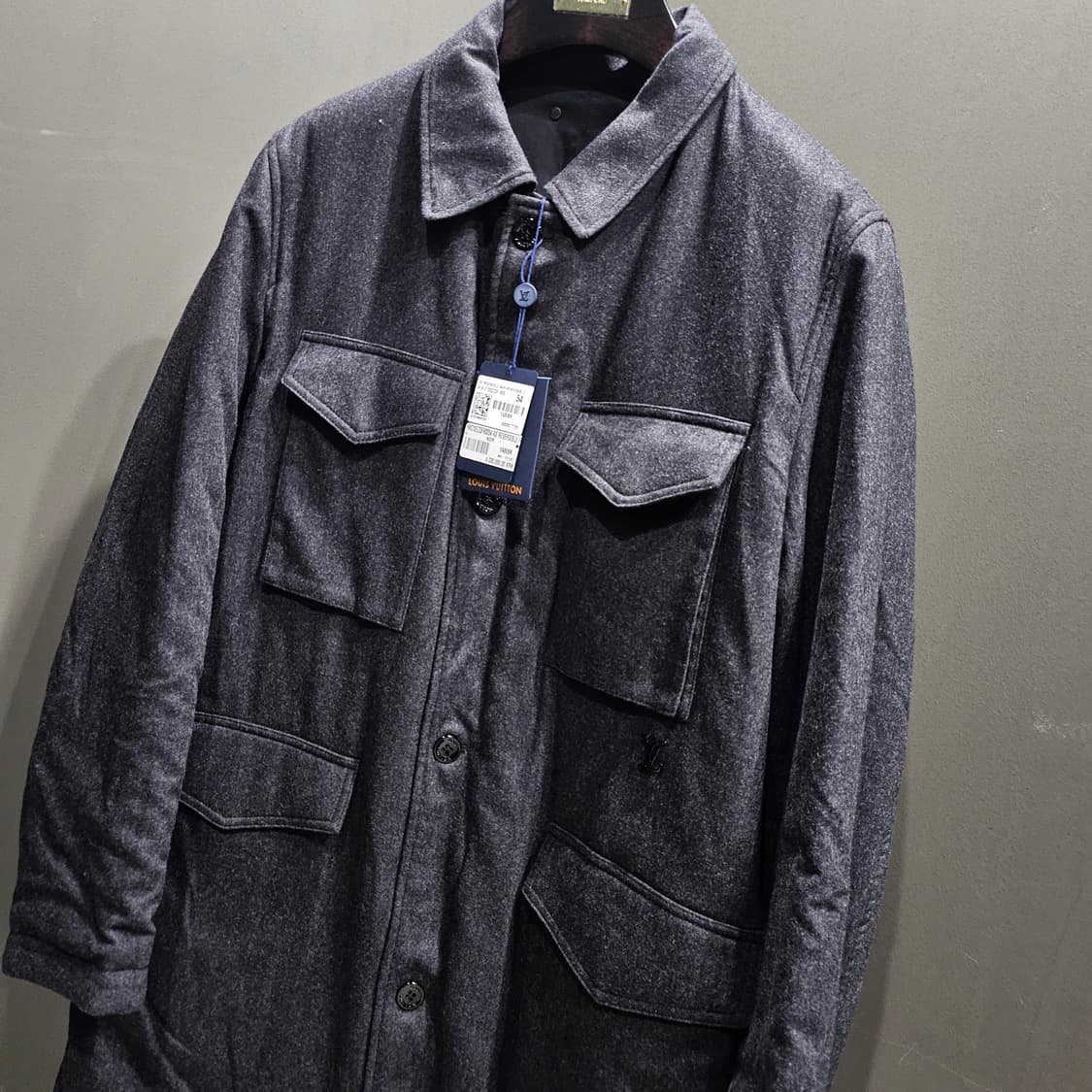 루이비통 리버시블 사파리 버질아블로 롱 파카 상품이미지2