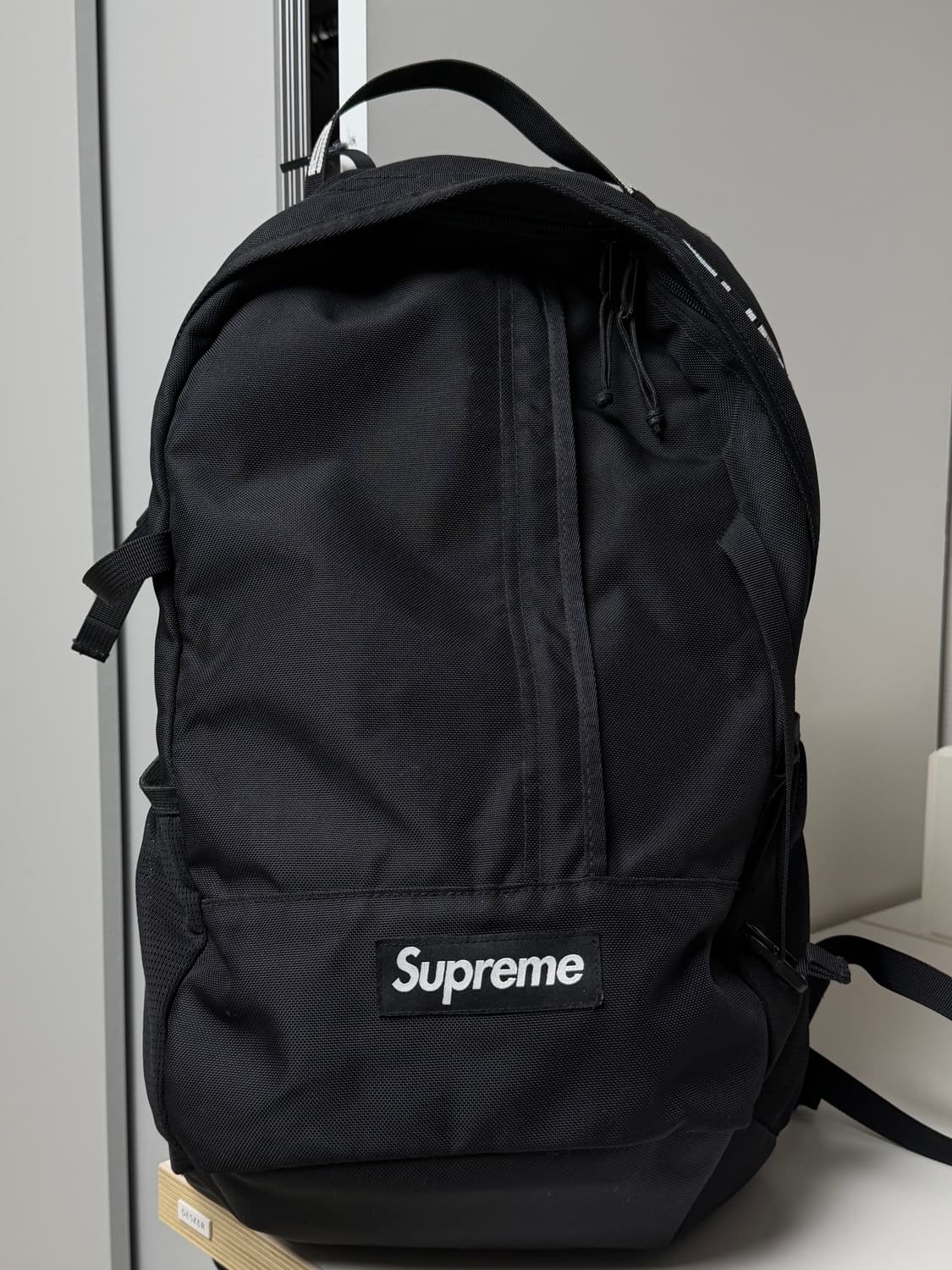 슈프림 18ss 백팩 상품이미지1