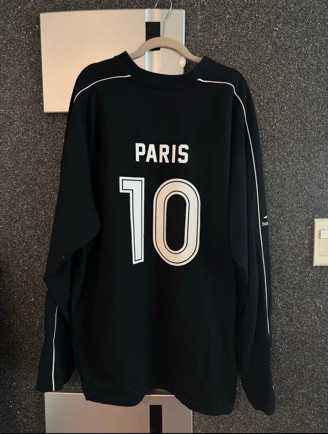 발렌시아가 사커 롱 슬리브 오버사이즈 긴팔 티셔츠 상품이미지2