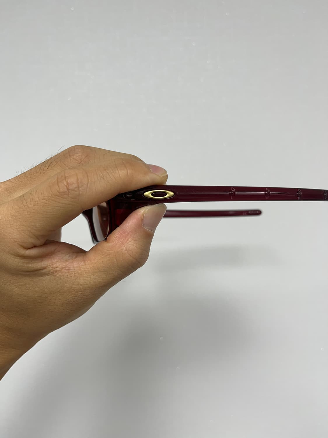 오클리 FOUR 크리스탈 레드 VR50 상품이미지3