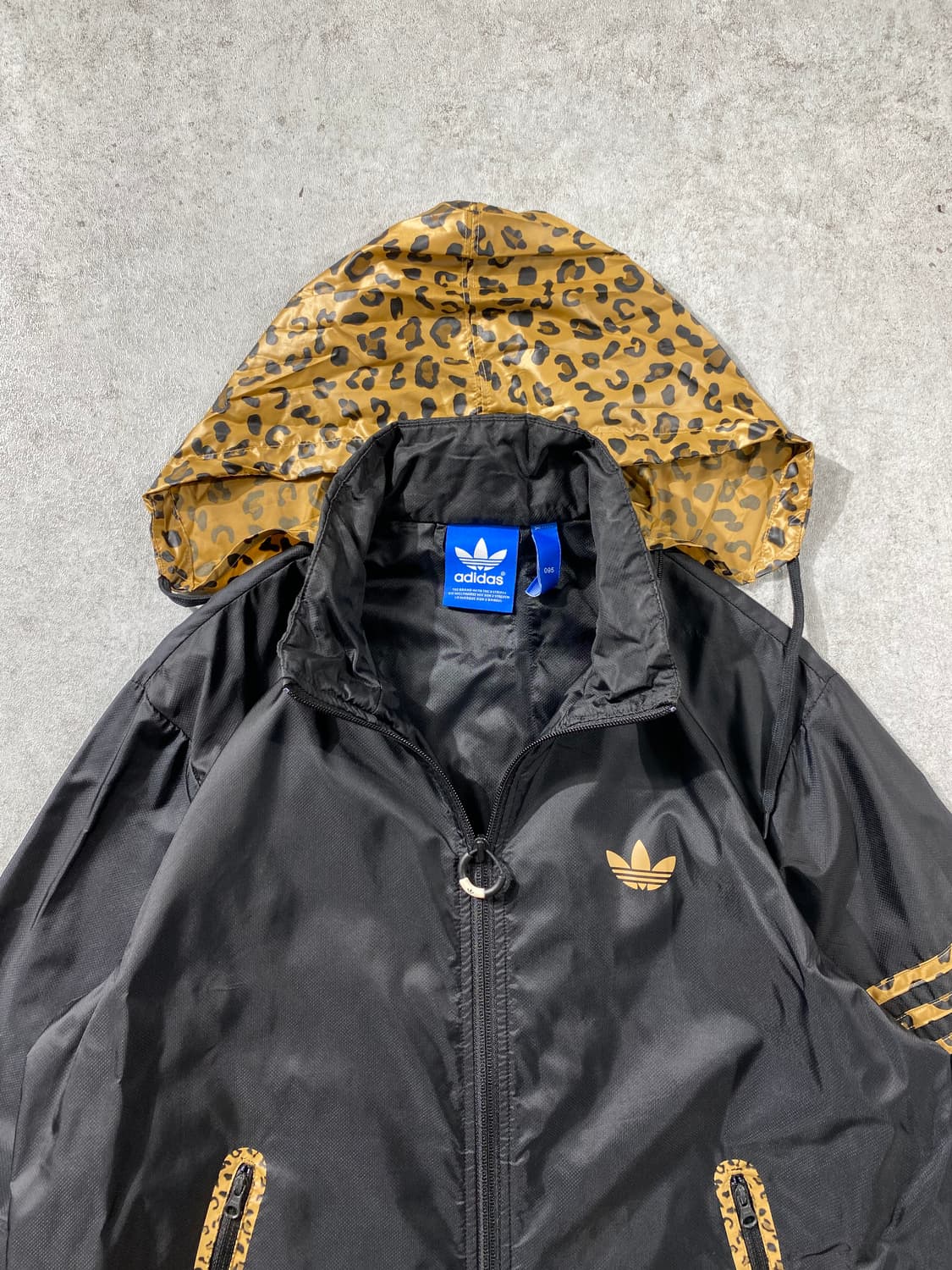 [95] Adidas OG 아디다스 레오파드 윈드자켓 상품이미지2