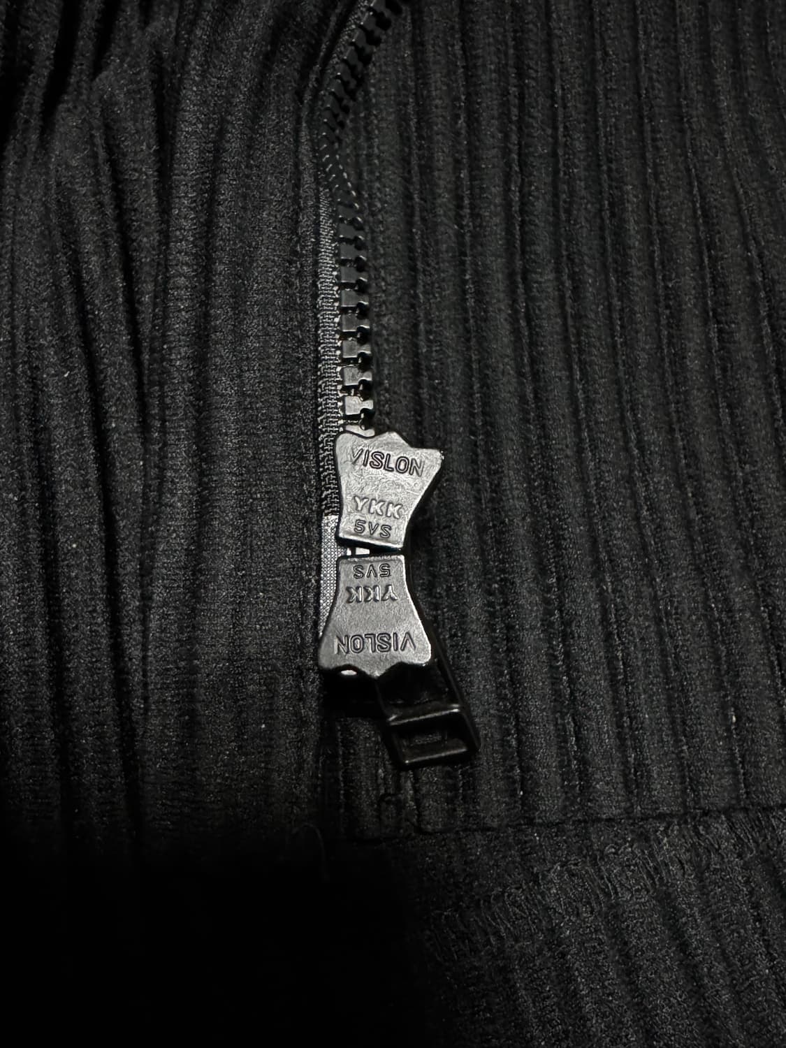 이세미야케 옴므플리세 하이넥 후드집업 블랙 2 상품이미지6