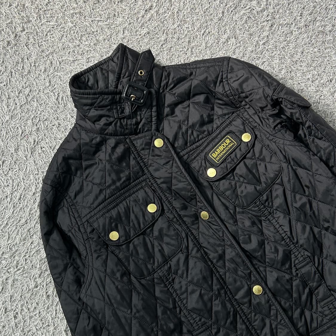 [우먼95] 바버 인터네셔널 퀼팅 자켓(허리끈x) 상품이미지1
