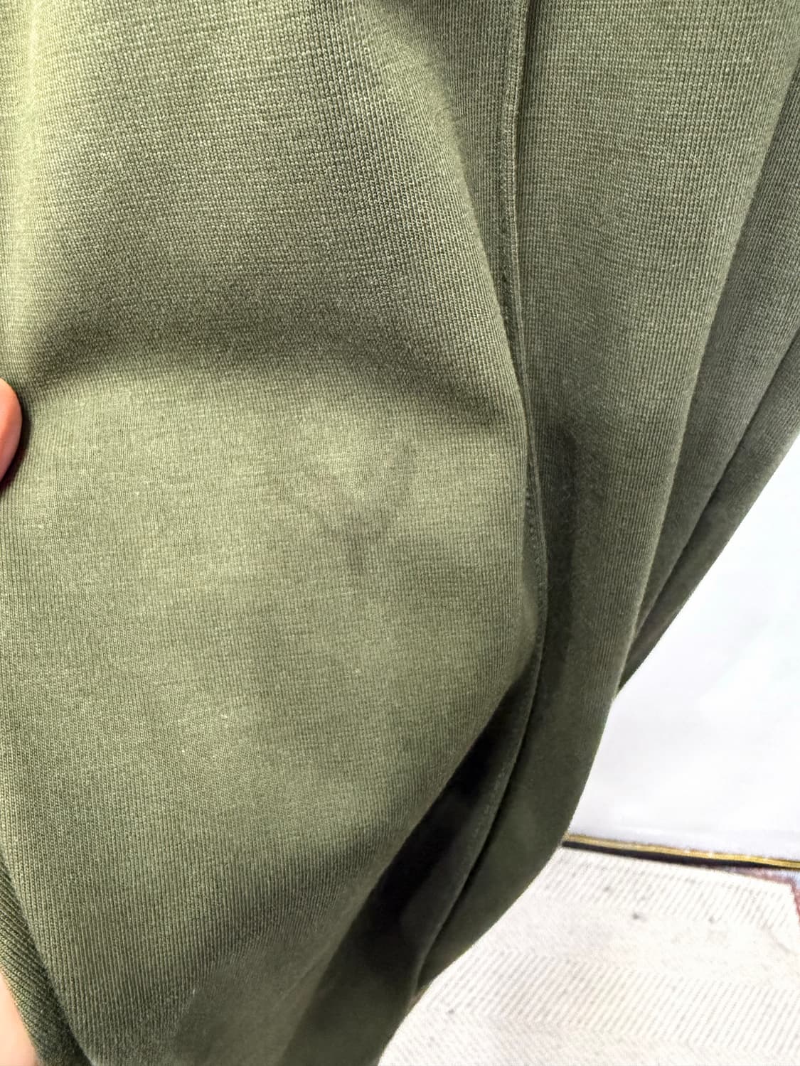 정품) COS 코스 남성 지퍼 포인트 조거 팬츠 XL 상품이미지4