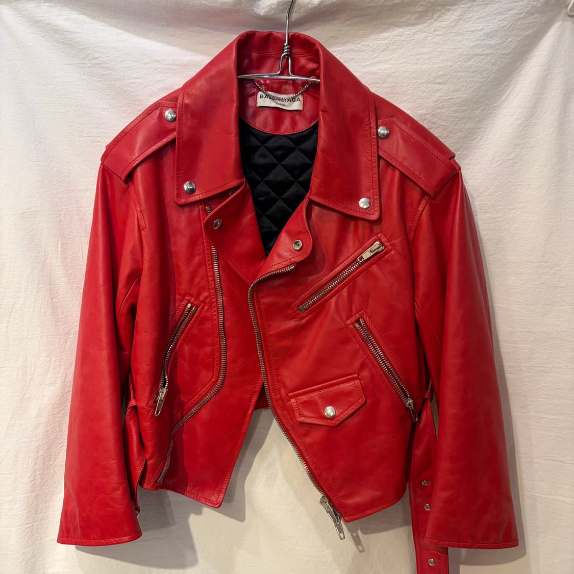 발렌시아가 레드 가죽 라이더 자켓 상품이미지1