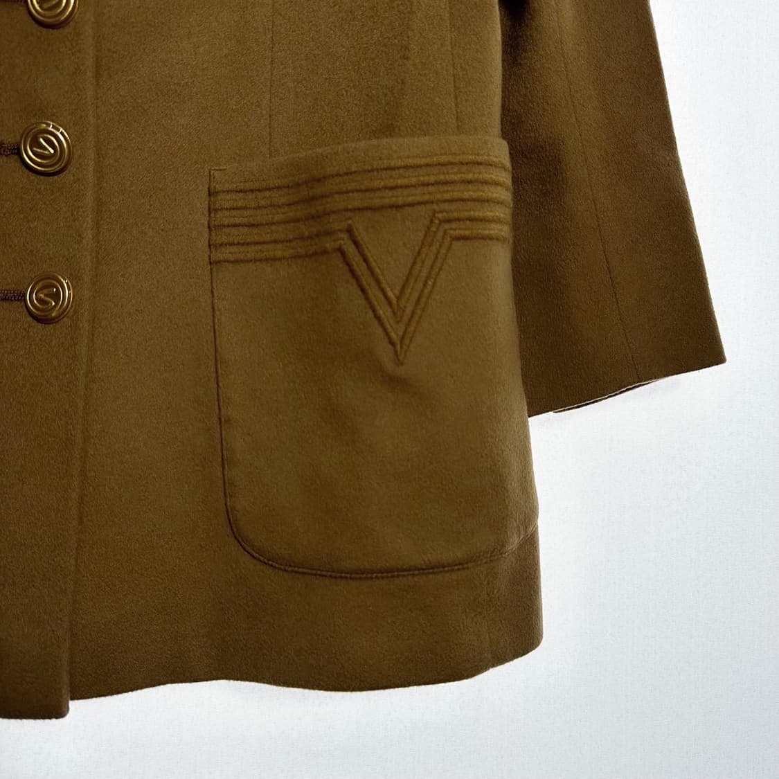 발렌티노 로로피아나 100% 캐시미어 금장 버튼 자켓 상품이미지3