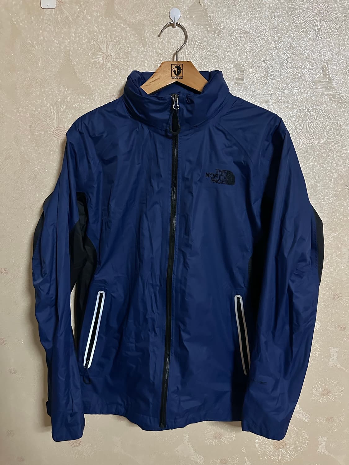 노스페이스 바람막이 네이비 105 판매 상품이미지1