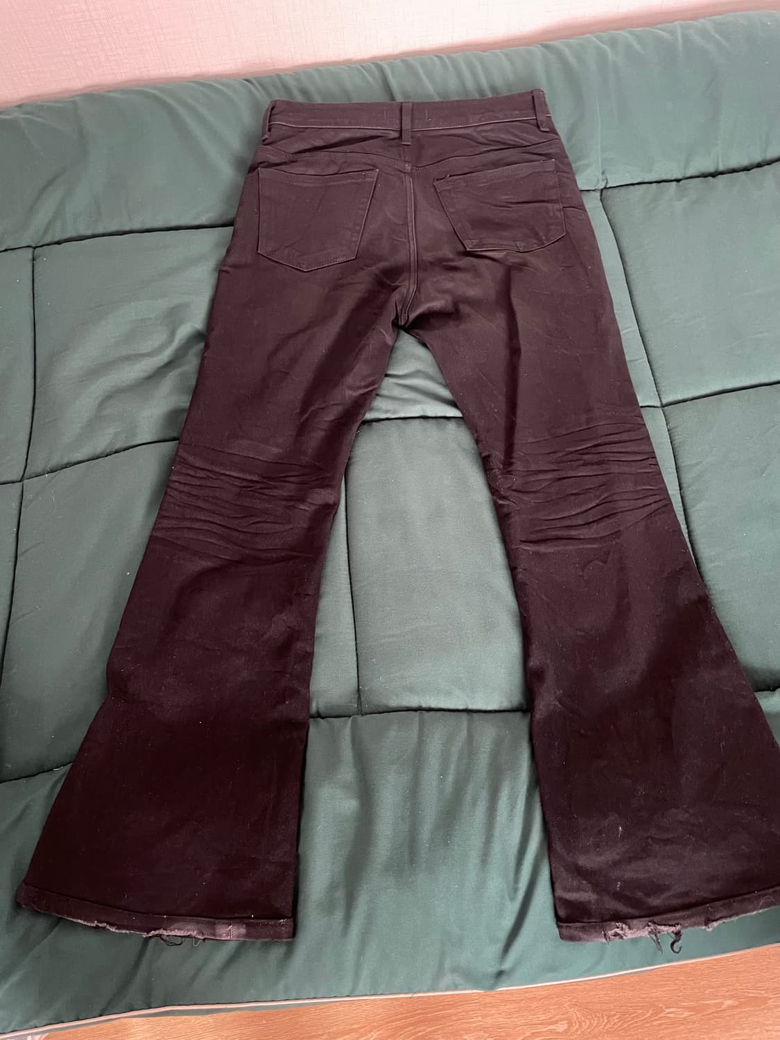 언더마이카 스트레치 플레어 진 블랙 상품이미지4