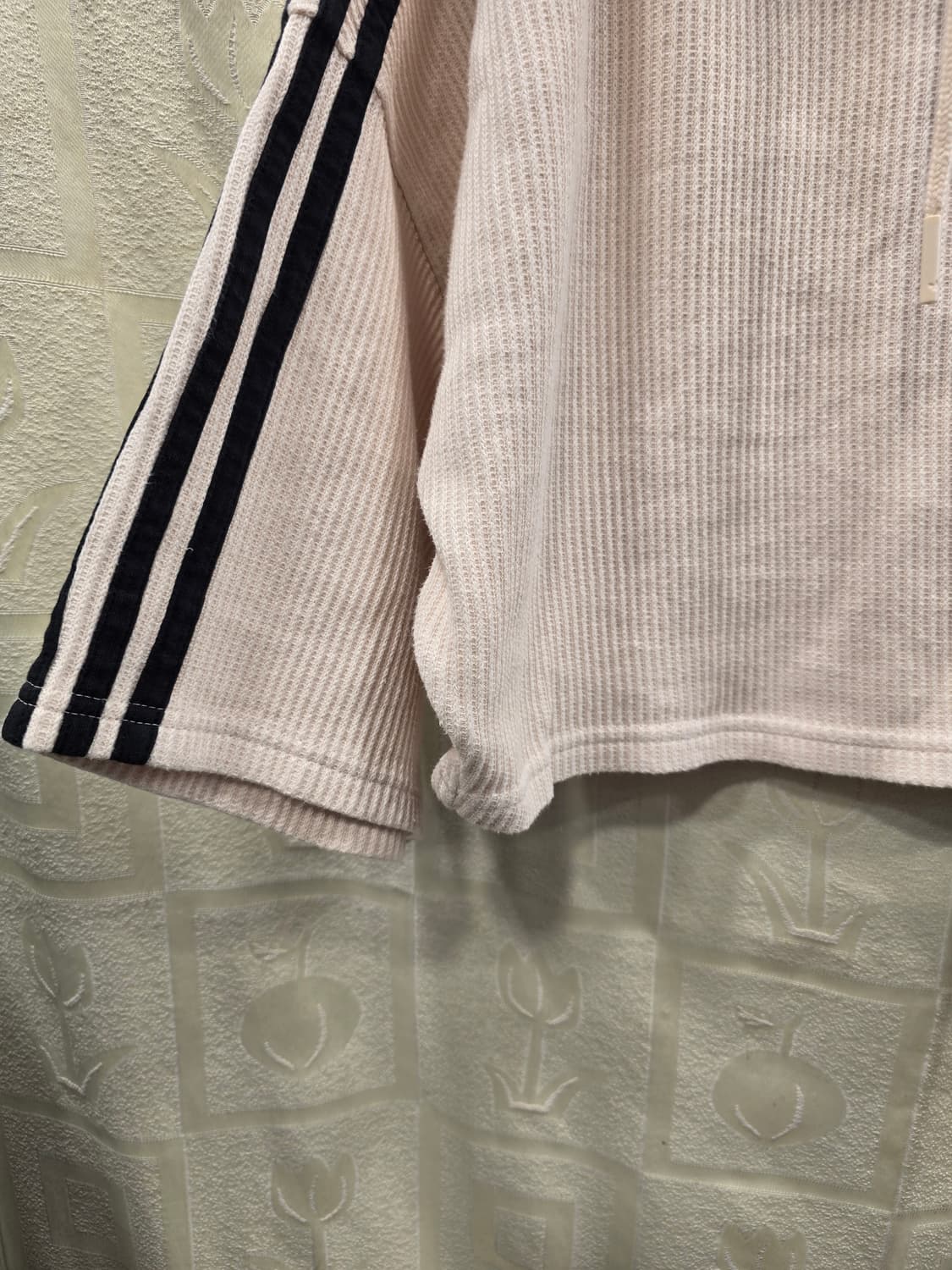 아디다스 와플 크롭 후드티 베이지 M(66) 상품이미지5