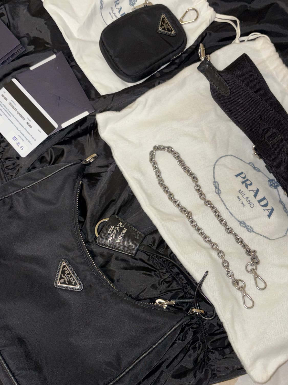 프라다 리에디션 2005 리나일론 테수토 호보백 블랙 상품이미지1