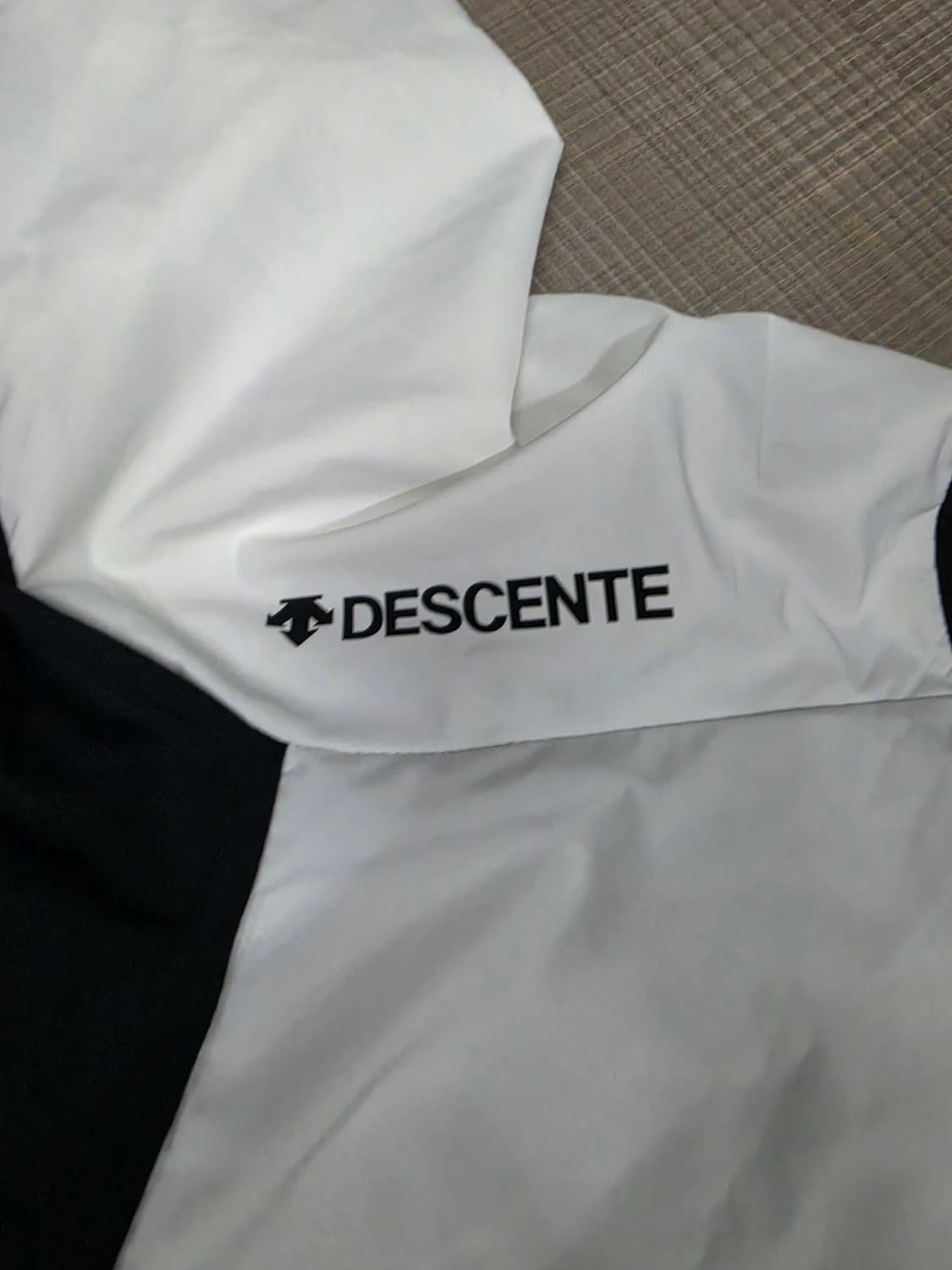 데상트 LG 트윈스 선수지급용 야구 바람막이 상품이미지8