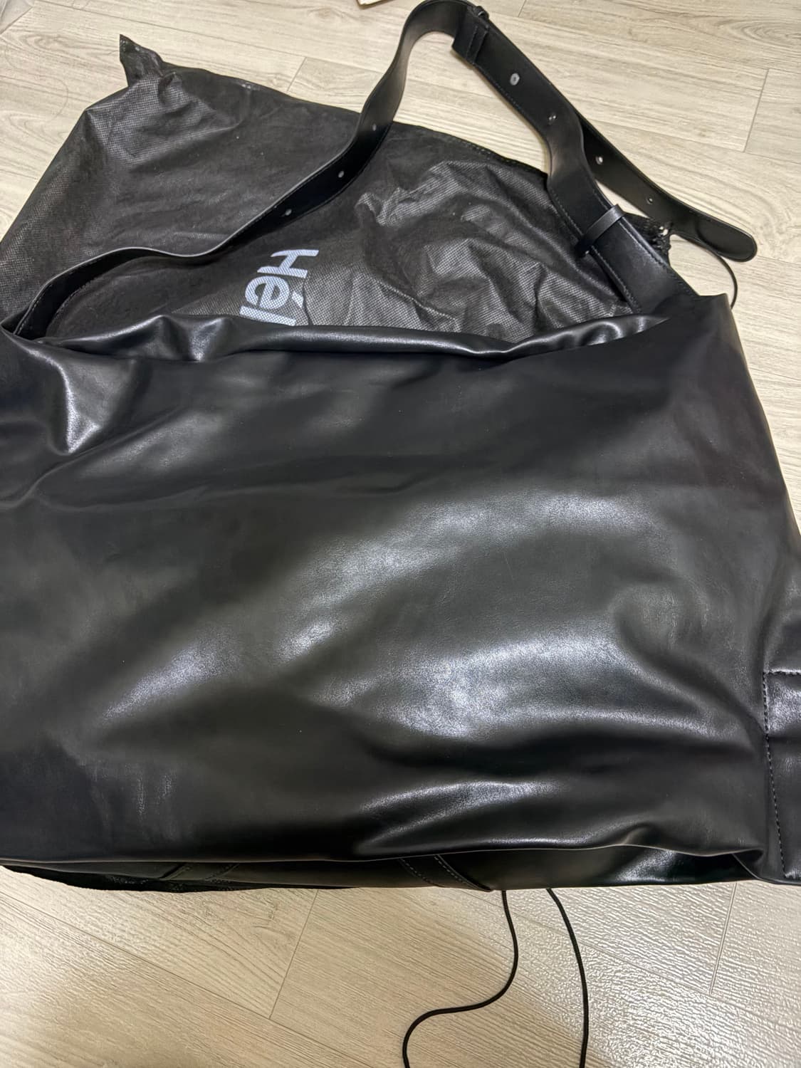 헬레네파리스 벨티드 스퀘어 빅 크로스 백 (블랙) 단종 품절 상품이미지7