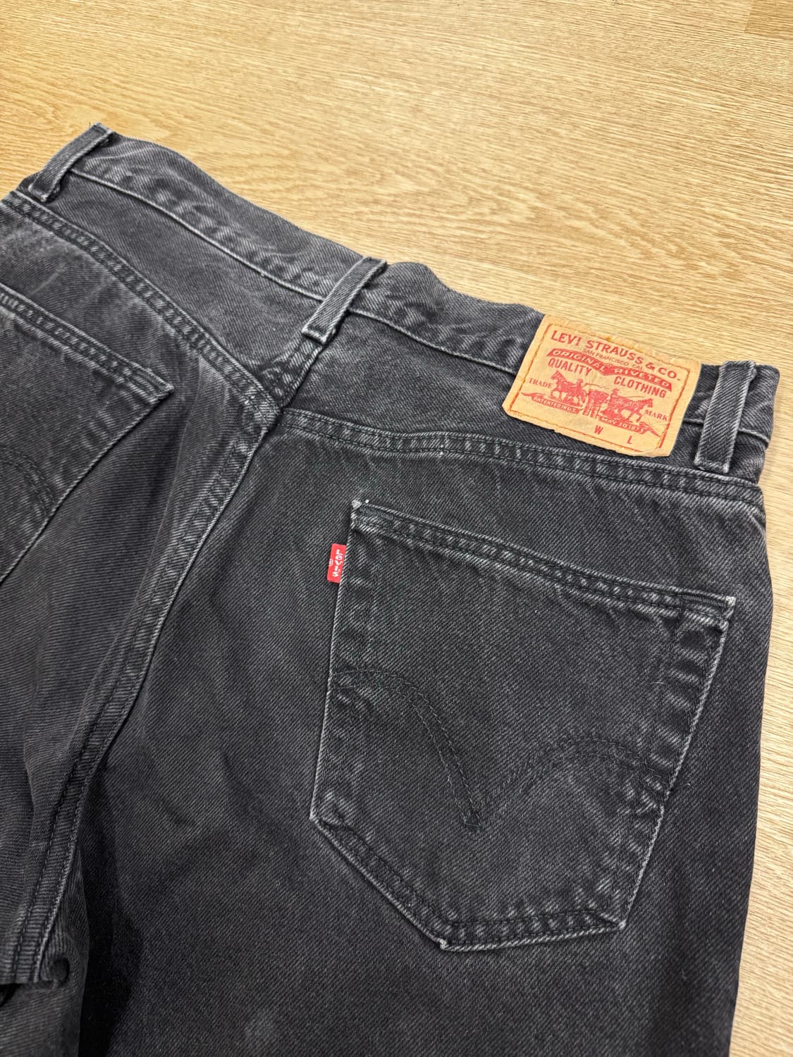 [Levis]리바이스 550 워싱 흑청 데님 (34-34) 상품이미지6