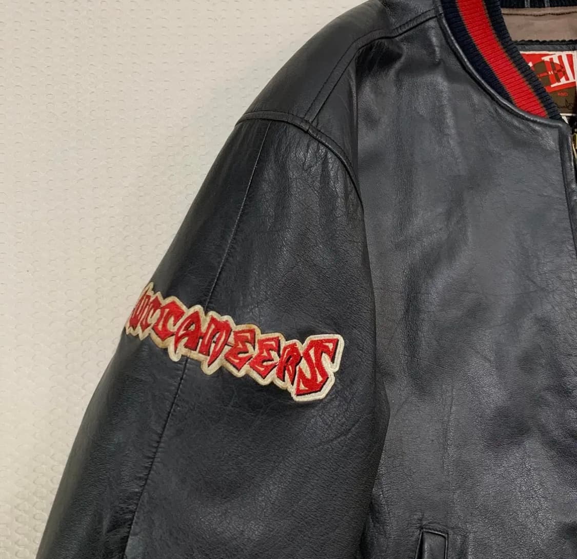 NFL Buccaneers Leather Jacket 상품이미지3