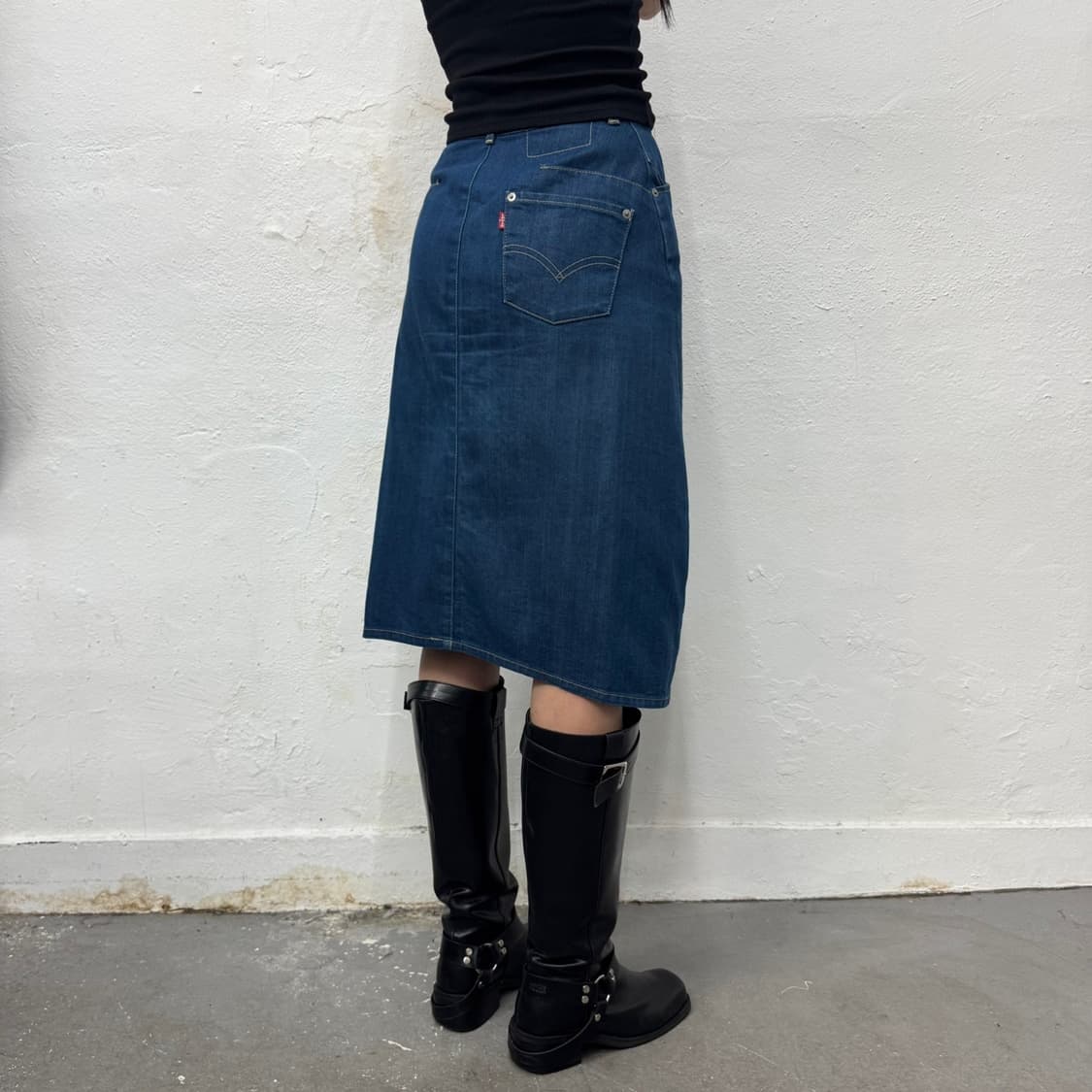 리바이스 엔지니어드 진(Levi's) 라이트블루 워시드 데님 스커트 상품이미지2