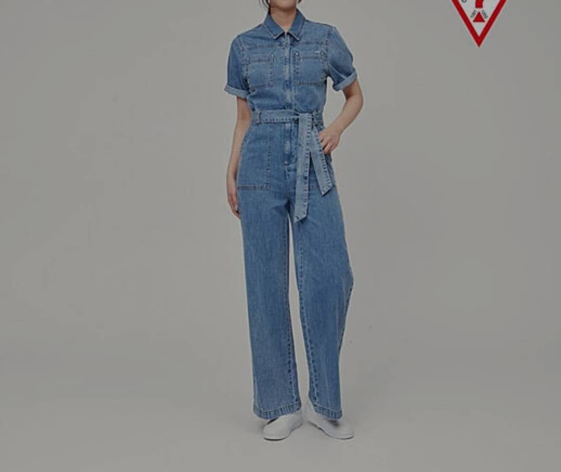 게스(GUESS) 데님 와이드 반팔

집업 점프수트 상품이미지1