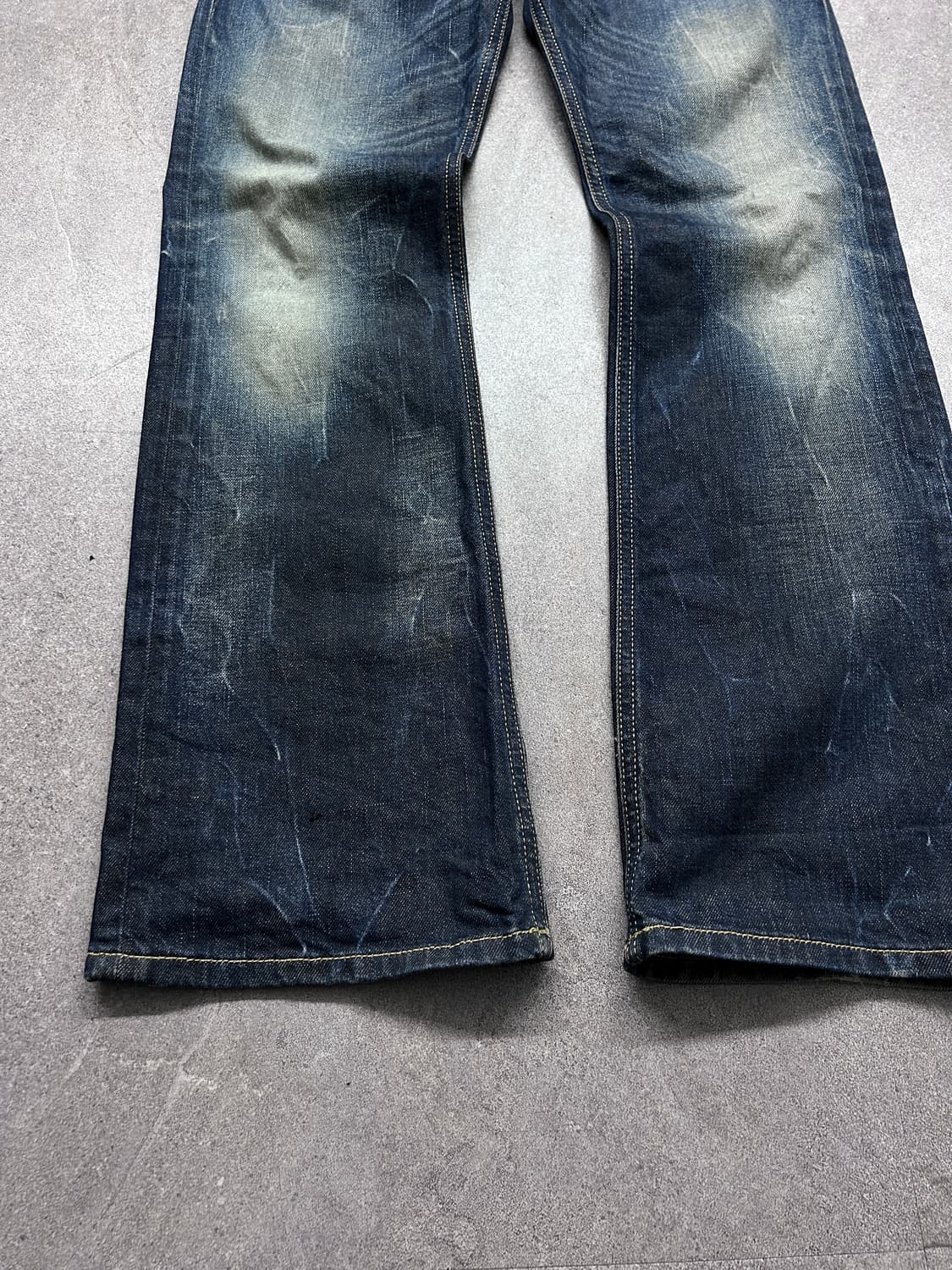 디젤 자티니 하드 페이딩 데님 상품이미지4