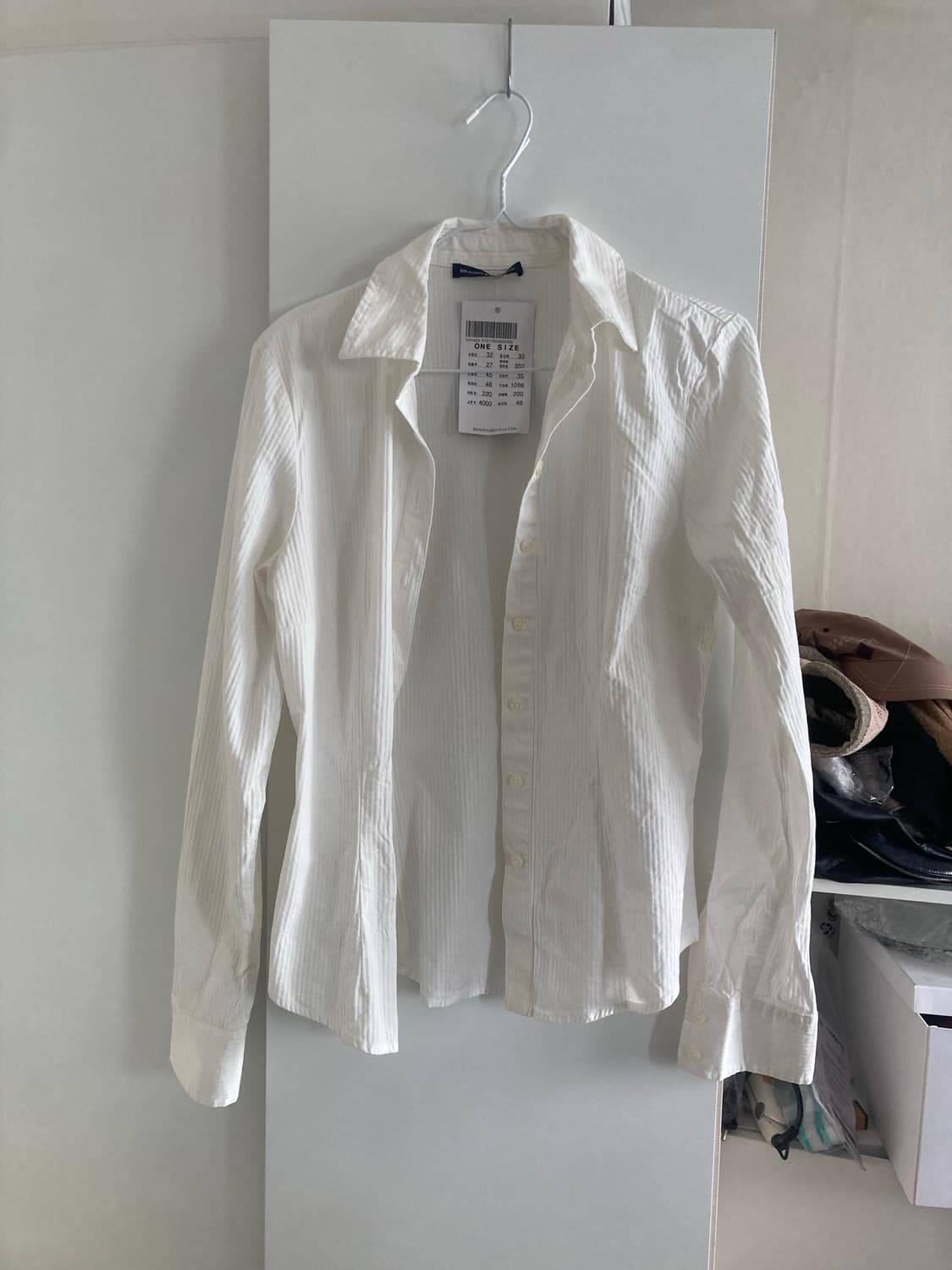 Brandy melville 스트라이프 셔츠 상품이미지5