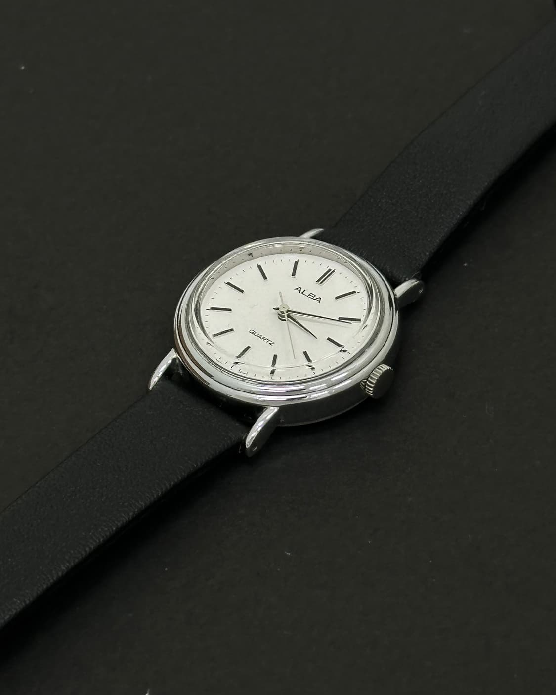 세이코 알바 라운드 실버 케이스 쿼츠 시계 상품이미지6