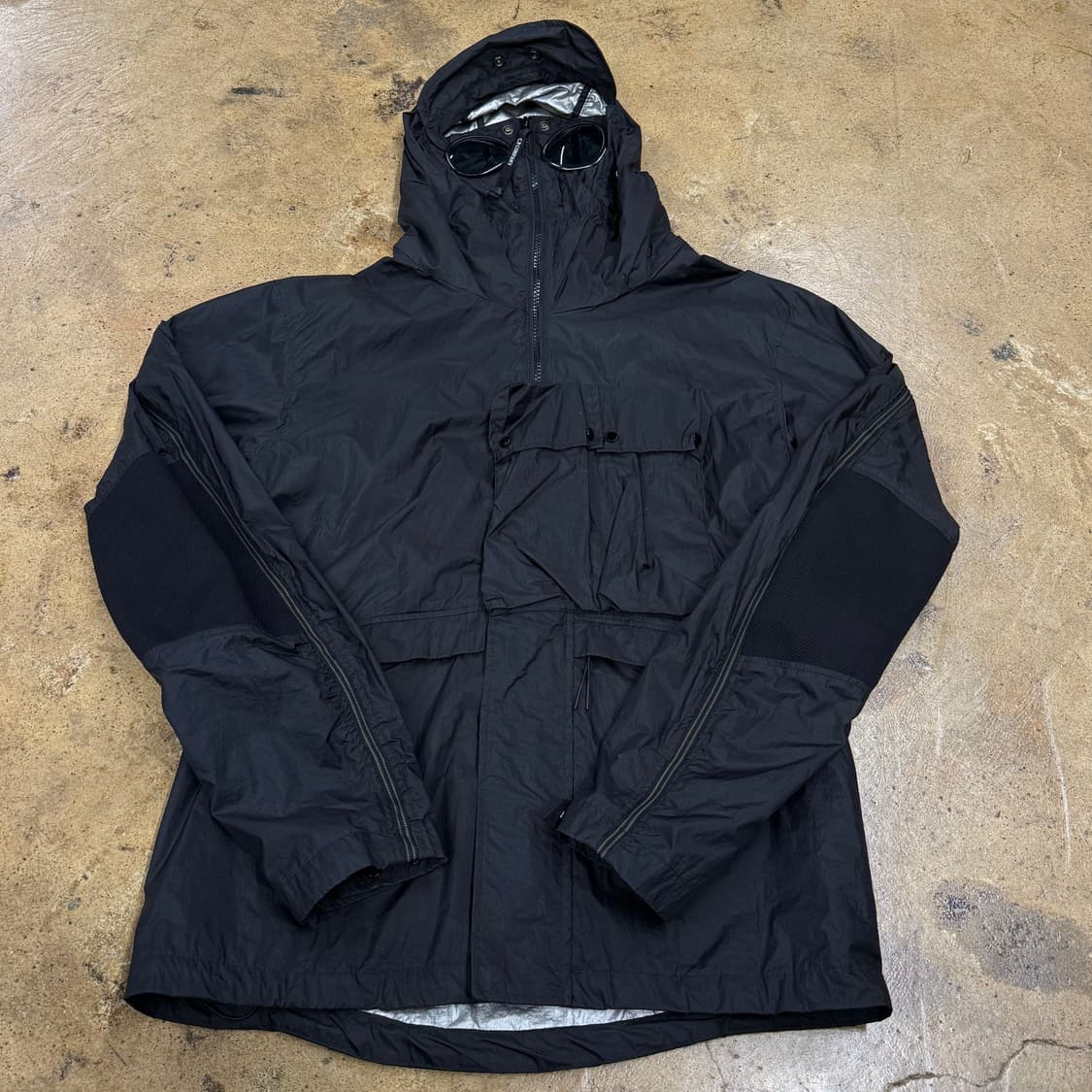 [정품] CP컴퍼니 x 아디다스 고글 후드 바람막이 블랙 b15 상품이미지2