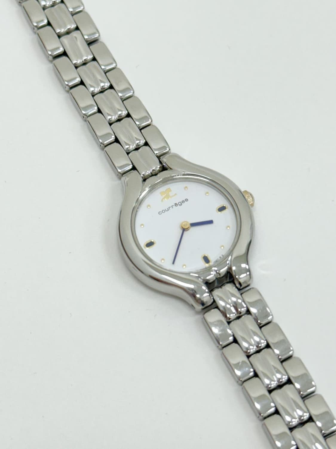 courreges / 꾸레쥬 실버 스테인리스 라운드 쿼츠 시계 상품이미지6