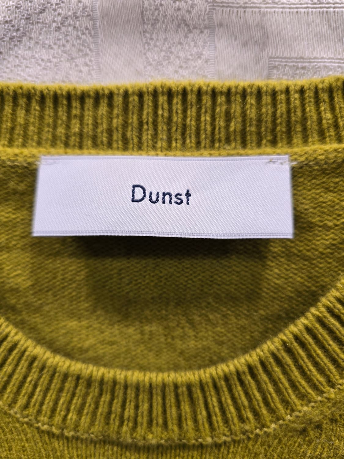 거의새거) 던스트 25년 올리브 반팔 니트 티셔츠 L (100) 상품이미지7