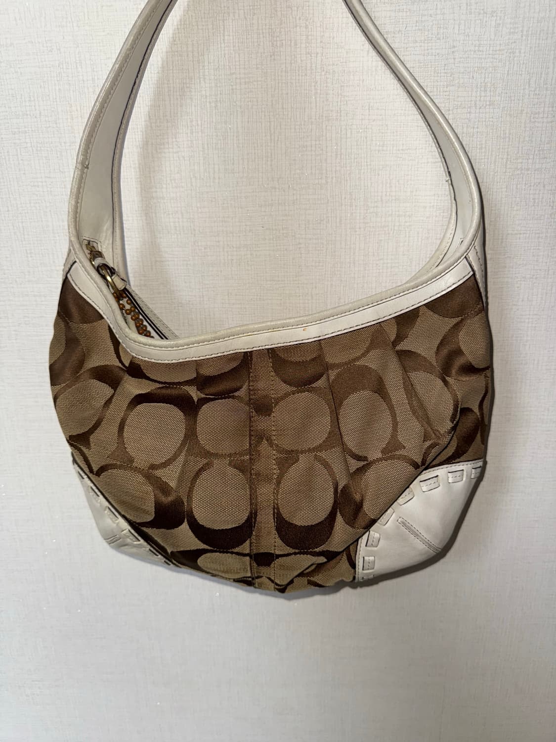 코치 시그니처 숄더백 상품이미지4