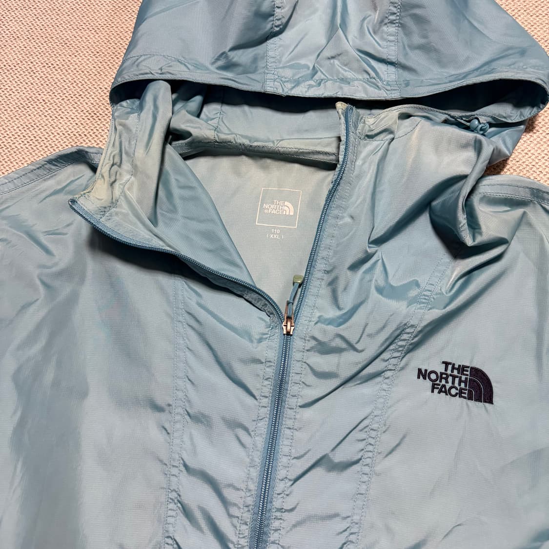 노스페이스 경량 바람막이 상품이미지2