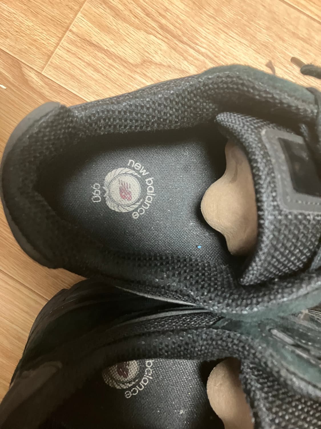 뉴발란스 990v4 260 상품이미지7