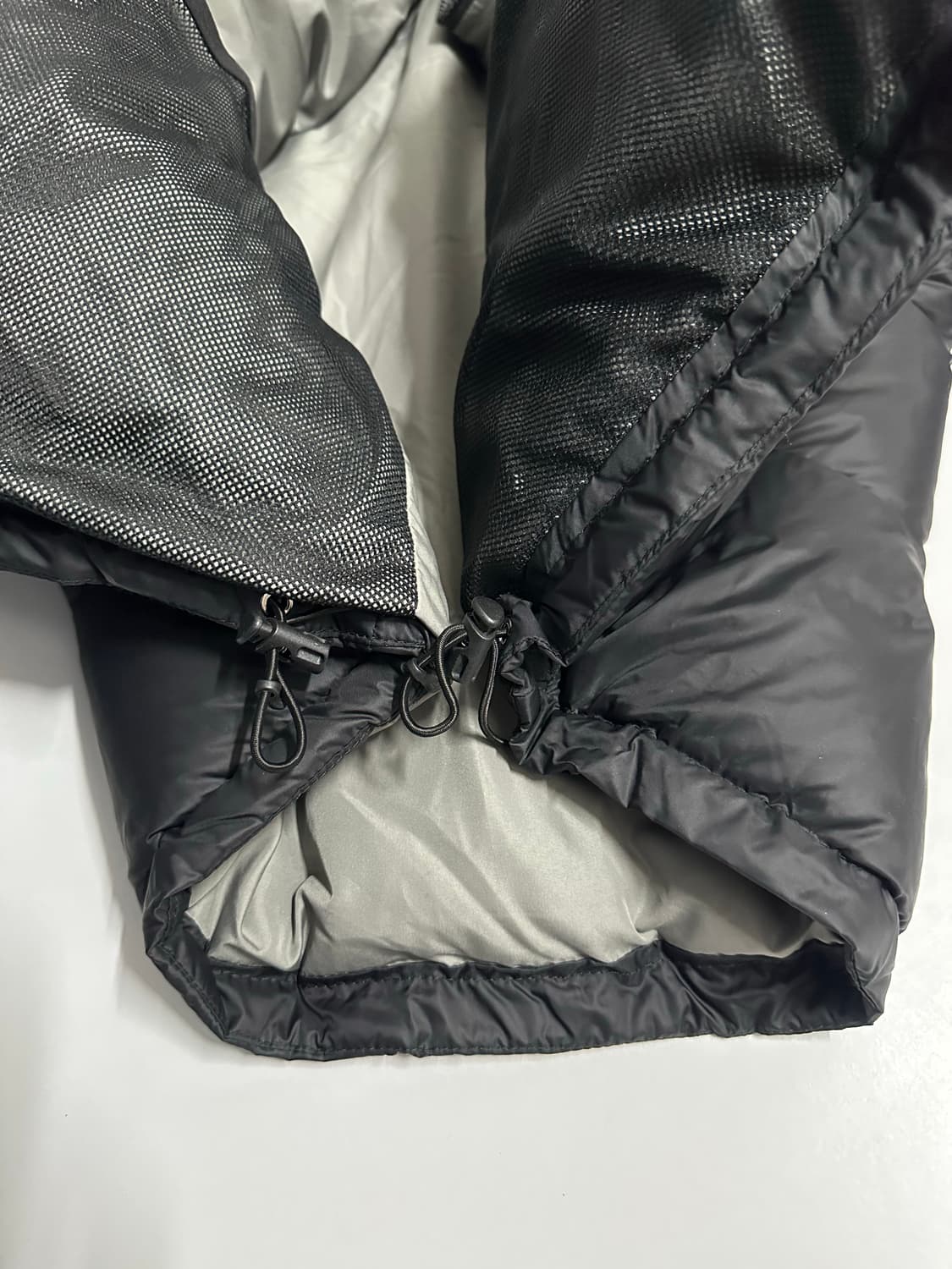 스투시 800필 파워 블랙 패딩 L 상품이미지4