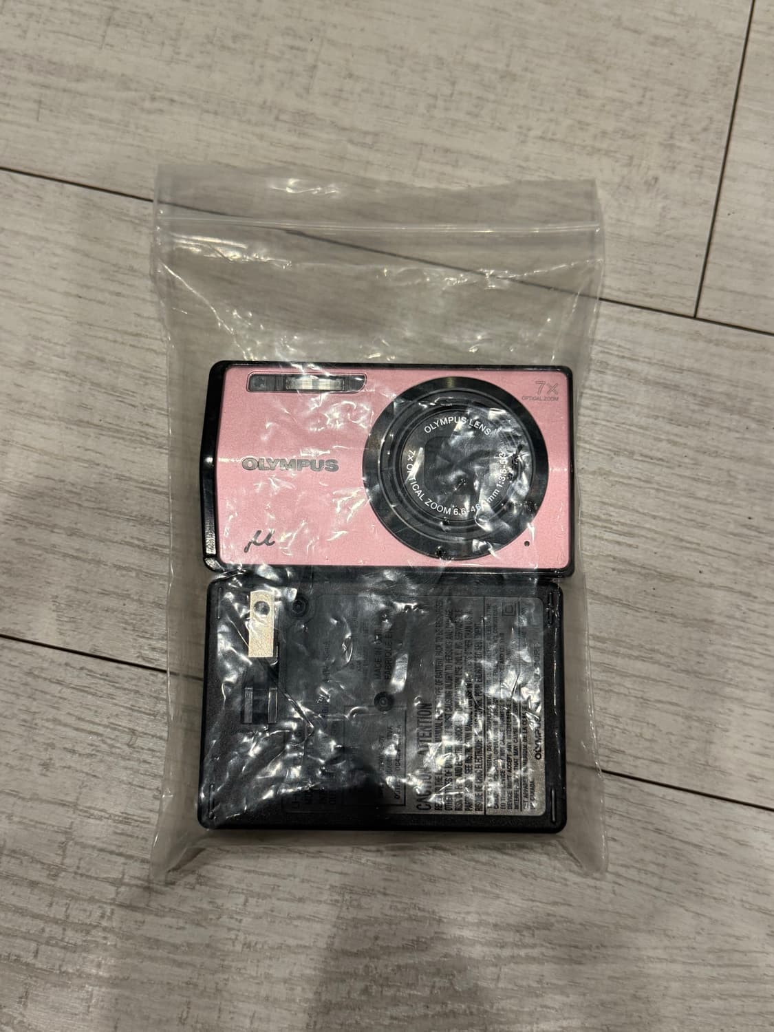 올림푸스 뮤 7000 핑크 디카 + 충전기 상품이미지2