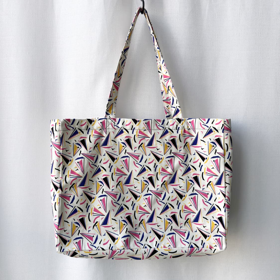 아페쎄 A.P.C. 23SS 루 보트 패턴 토트백 오프화이트 핑크 상품이미지4