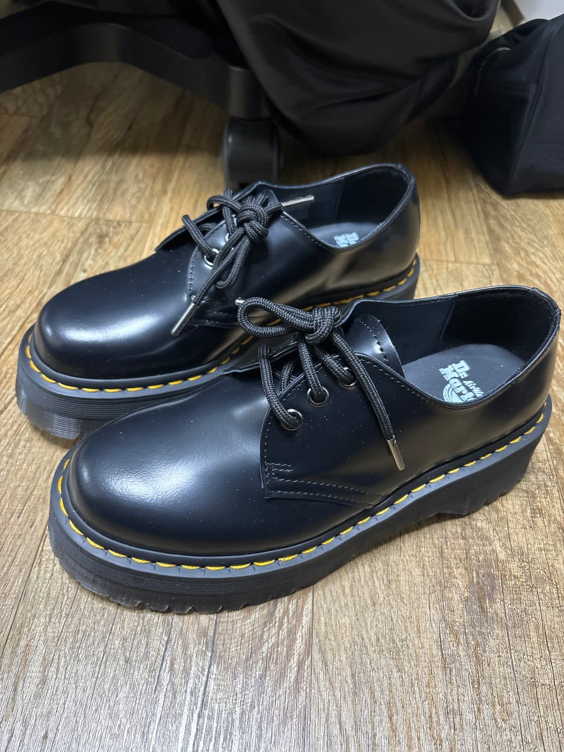 닥터마틴 1461 쿼드 블랙 250 상품이미지2