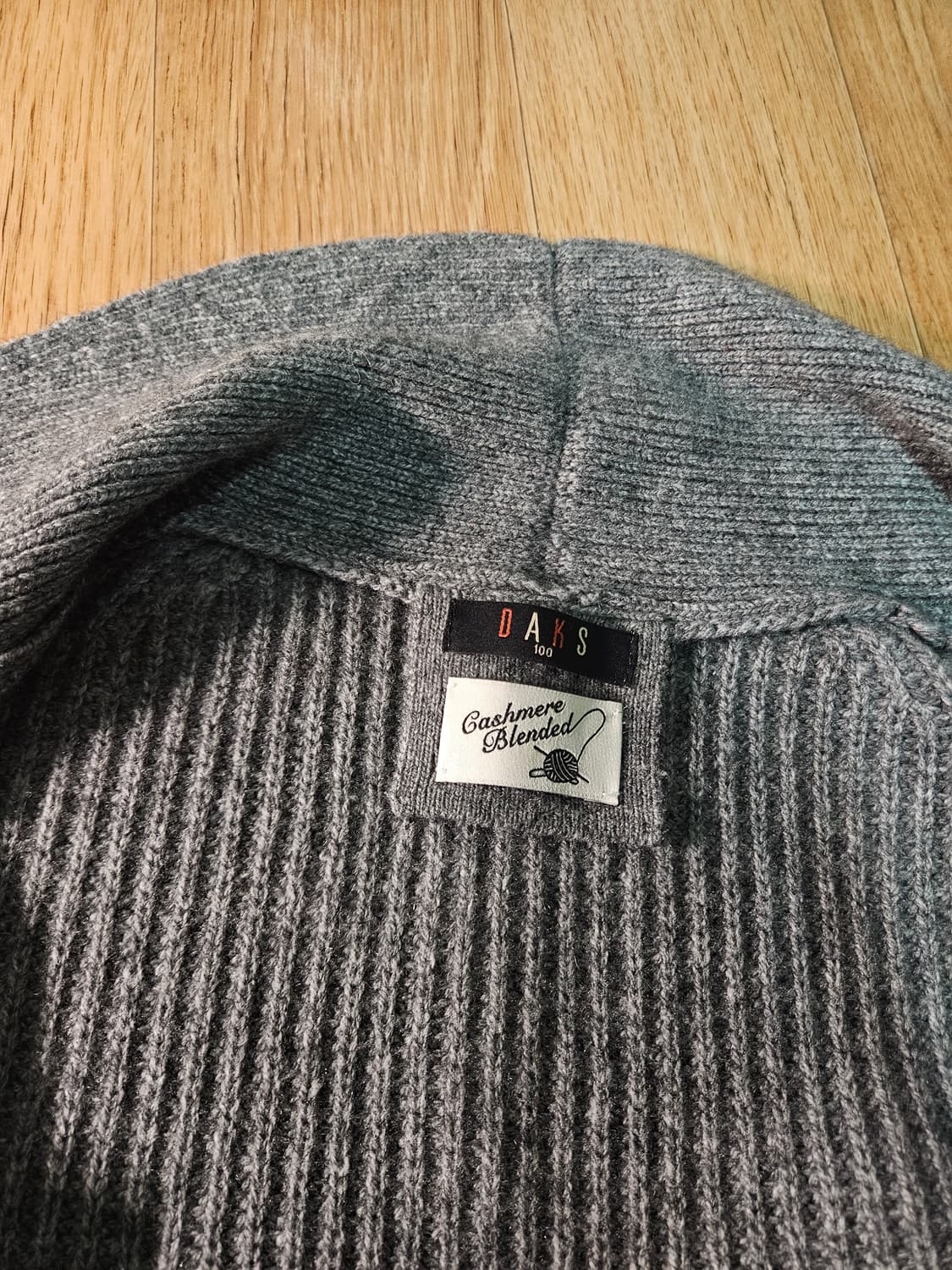 닥스 숄카라 가디건 캐시미어 야크울 상품이미지2