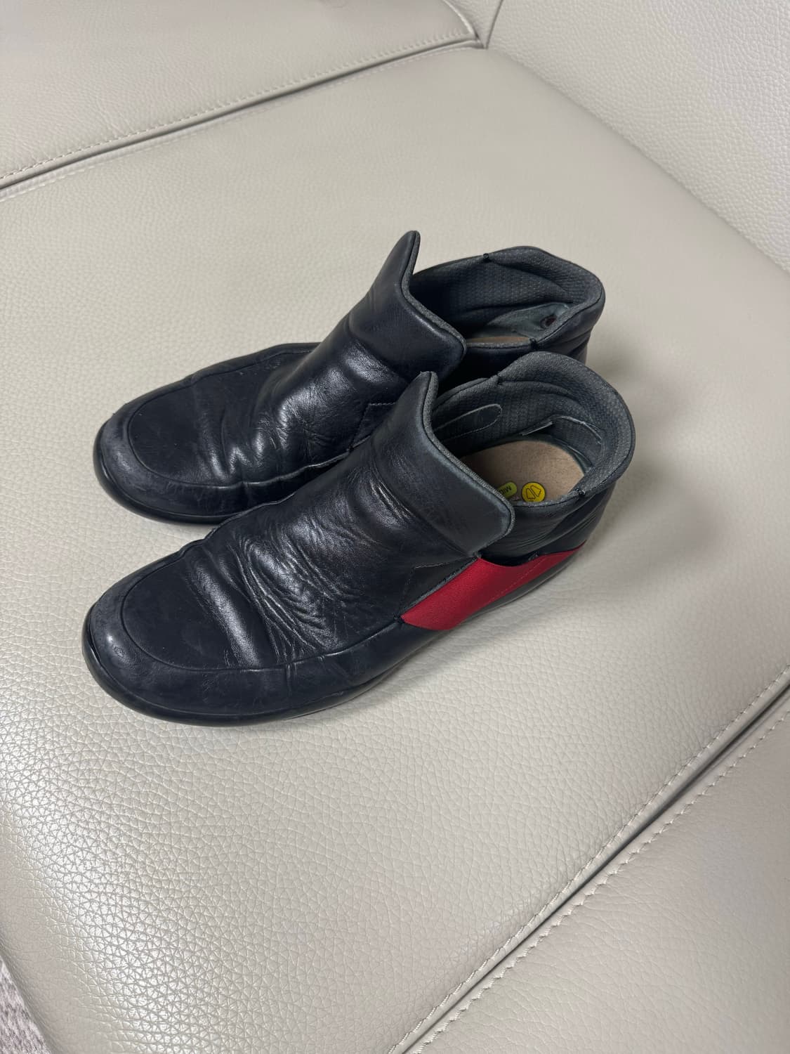 프라다 스포츠 90‘s 레더 라운드토 부츠 285사이즈 상품이미지1