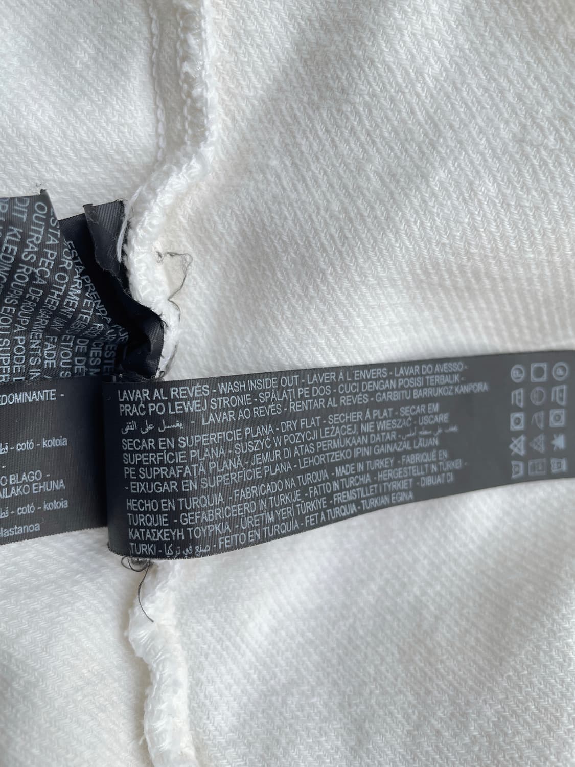 자라(ZARA) 아트워크 백프린팅 레터링 후드티 상품이미지3