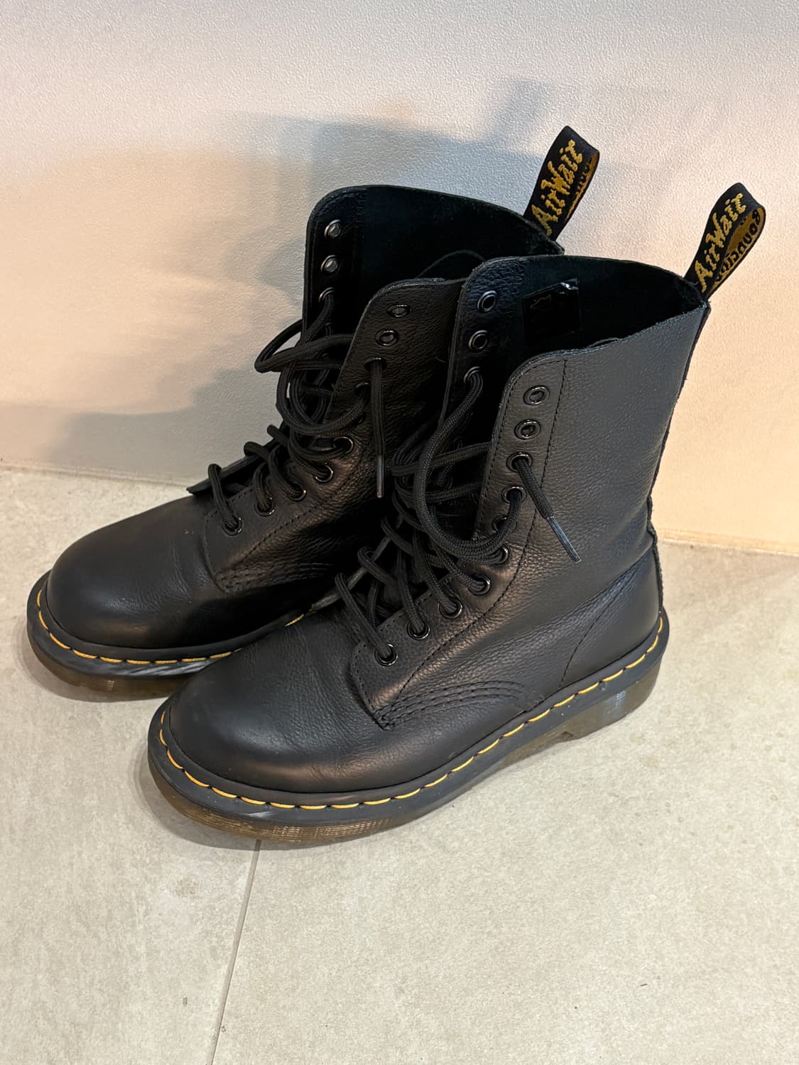 닥터마틴 1490 10홀 부츠 220 uk3 상품이미지1