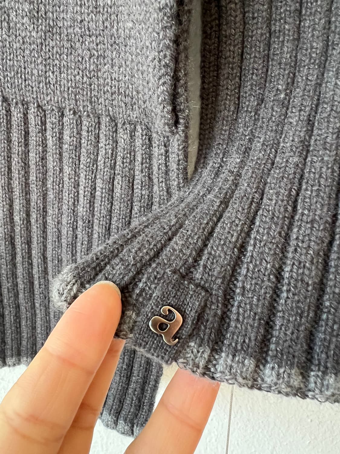 아떼 athe 바네사브루노 차콜그레이 울캐시미어 넥워머 쁘띠머플러 상품이미지7