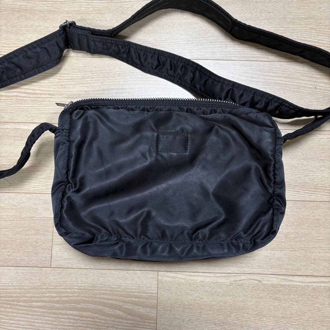 제품 : 요시다포터 porter 탱커 숄더백 S 블랙  사이즈 : 260 상품이미지3