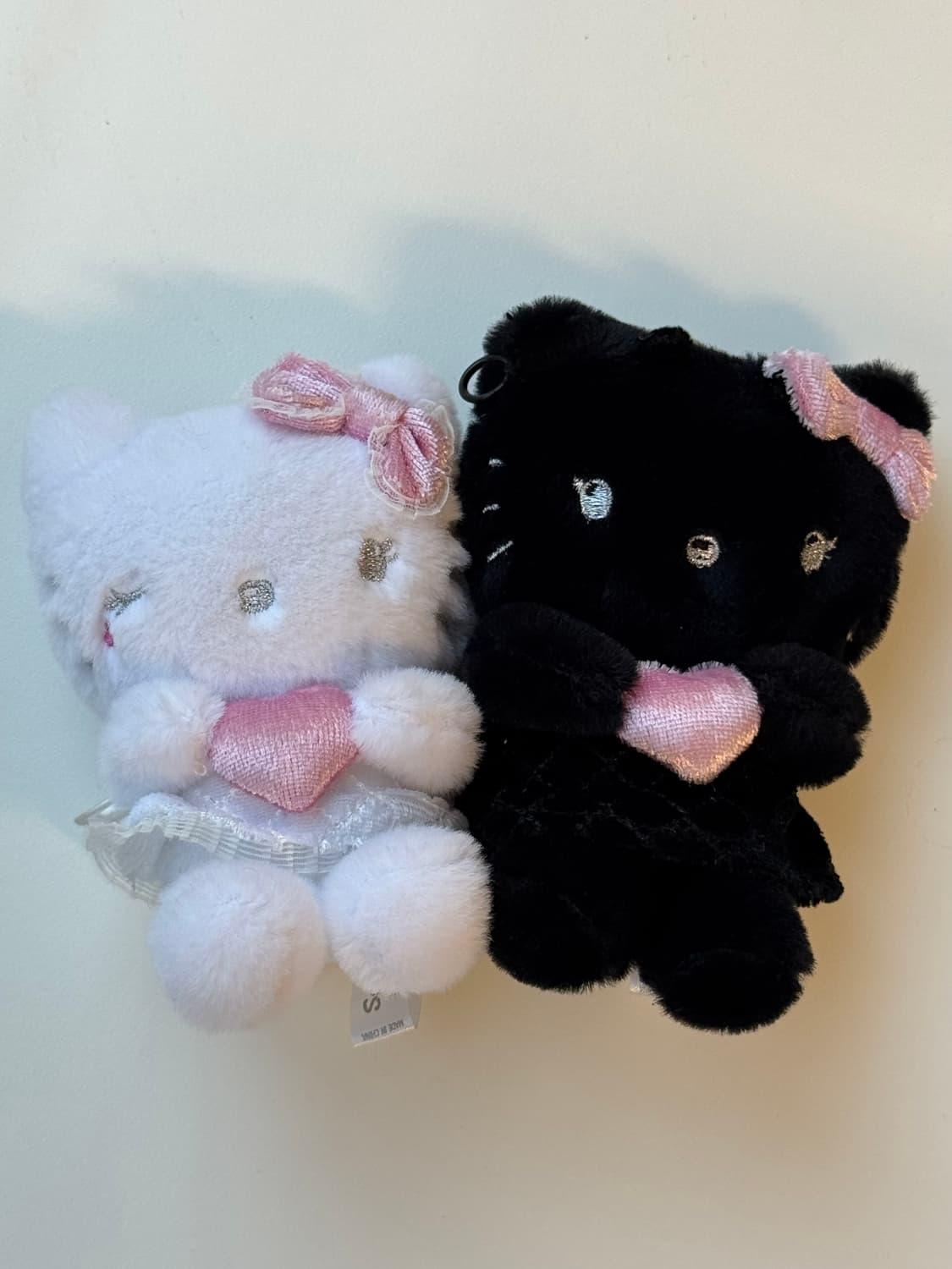 올리브영 필리밀리 헬로키티 천사 악마 키링 상품이미지1