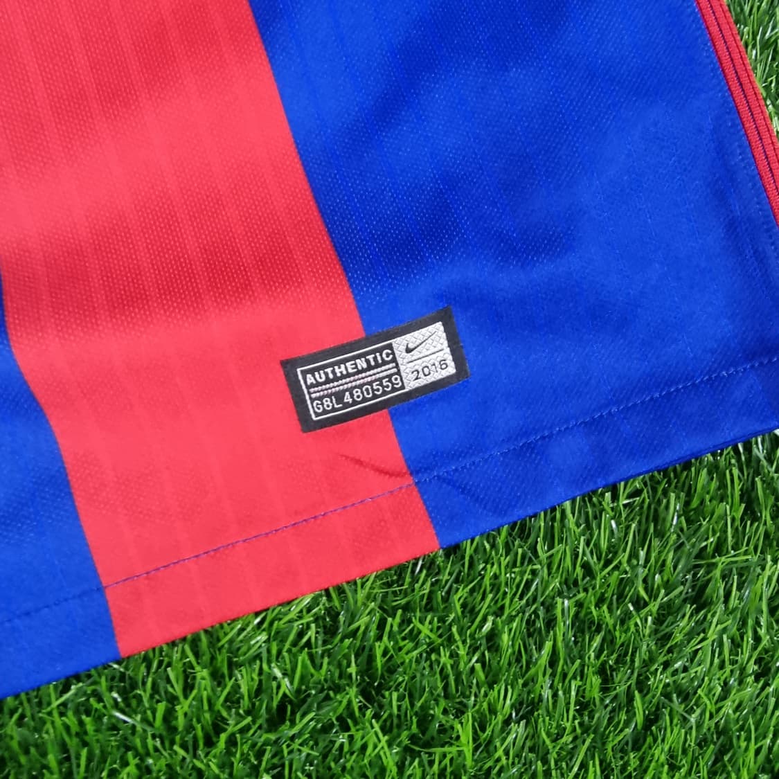 16-17시즌 바르셀로나 홈 유니폼 #10 메시 상품이미지6